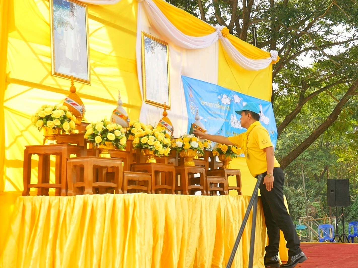 จังหวัดแพร่จัดกิจกรรมจิตอาสาพัฒนา เนื่องในวันคล้ายวันพระบรมราชสมภพ พระบาทสมเด็จพระบรมชนกาธิเบศร มหาภูมิพลอดุลยเดชมหาราช บรมนาถบพิตร วันชาติและวันพ่อแห่งชาติ