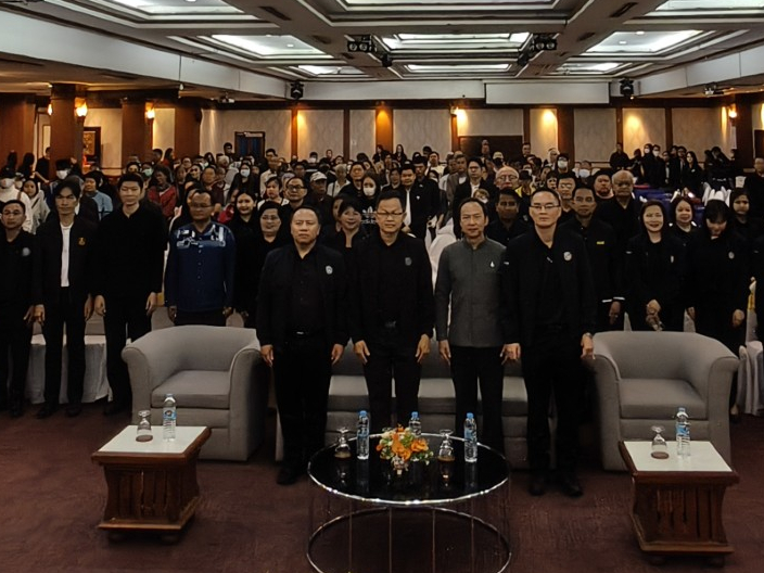 กรมบังคับคดี รุกแก้ปัญหาหนี้ภาคครัวเรือน จัดมหกรรมไกล่เกลี่ยที่จังหวัดแพร่ เชิญลูกหนี้กว่า 5,200 ราย ร่วมหาทางออก หวังลดความเหลื่อมล้ำและช่วยประชาชนไม่ต้องถูกยึดทรัพย์